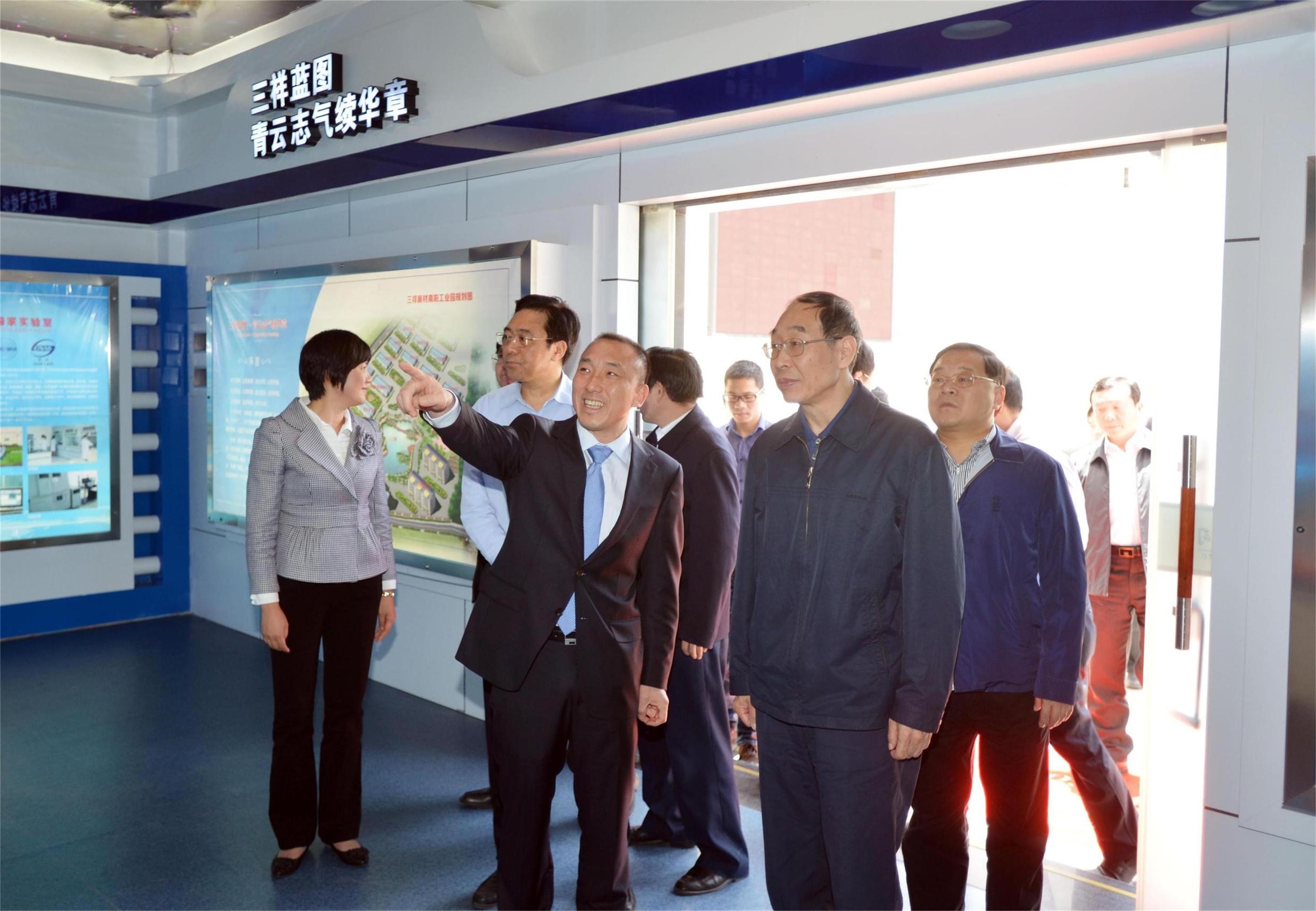 中央书记处书记、中央统战部部长尤权（时任福建省委书记、省人大常委会主任）视察EVO视讯-33cc2b46-a26f-4171-ad81-c550ce31854b.jpg
